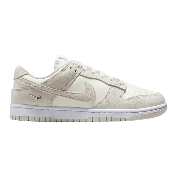 나이키 덩크 로우 스웨이드 W (W) Nike Dunk Low Suede Sail White IO4244-105